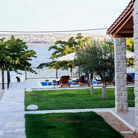 Muntan Villa